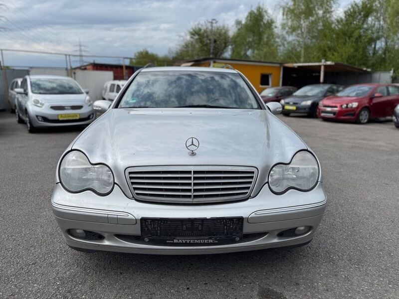 Silber Gebraucht 2002 Mercedes C200 Avantgarde Kombi | 999 € (Superpreis) - Bild 1/4