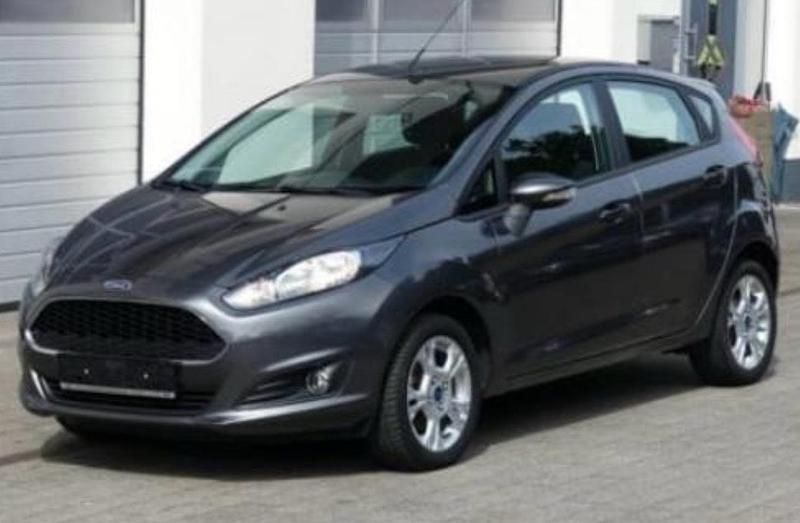 Silber Gebraucht 2017 Ford Fiesta Kleinwagen | 9.900 € (Fairer Preis) - Bild 1/1