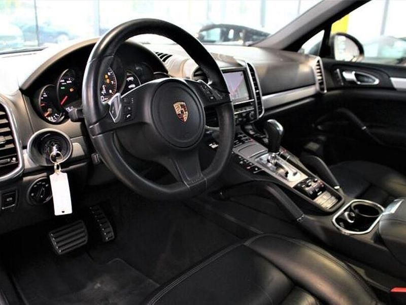 Gebraucht Porsche Cayenne 294 PS (216 kW) 2012 Andere SUV