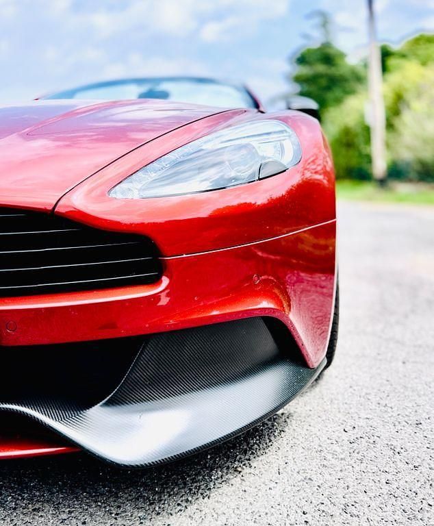 Gebraucht Aston Martin Vanquish 574 PS (422 kW) 2013 Orange Cabrio