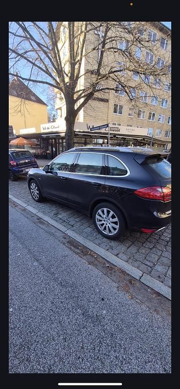 Gebraucht Porsche Cayenne 245 PS (180 kW) 2012 Schwarz SUV