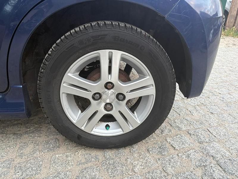 Gebraucht Daihatsu Sirion 89 PS (65 kW) 2006 Blau Kleinwagen