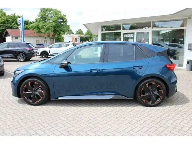 Gebraucht Cupra Born 150 kW (204 PS) 2023 Blau Kleinwagen