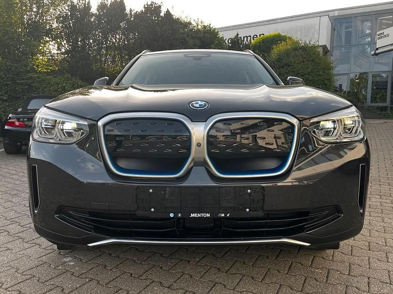 Gebraucht BMW iX3 Impressive 210 kW (286 PS) 2021 Grau SUV
