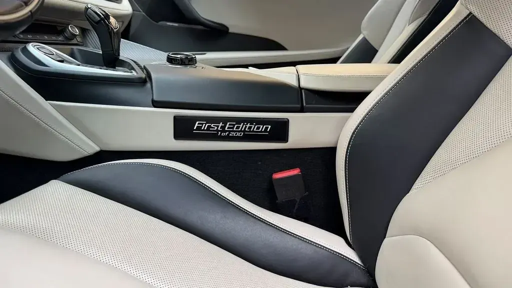 Gebraucht BMW i8 Sport Line 374 PS (275 kW) 2019 Grau Cabrio