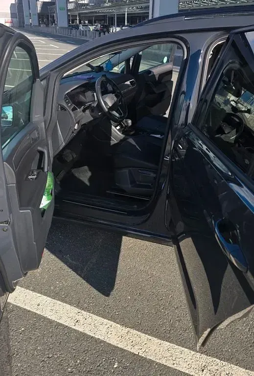 Gebraucht VW Touran Goal 150 PS (110 kW) 2024 Grau Van / Kleinbus