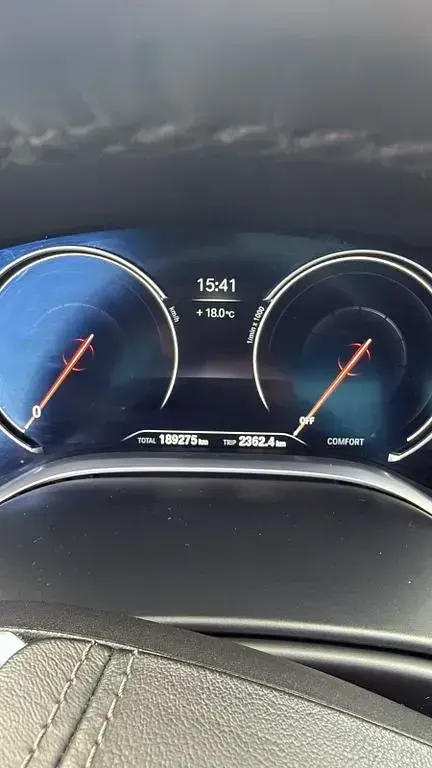 Gebraucht BMW 740L Performance 326 PS (239 kW) 2018 Schwarz Limousine