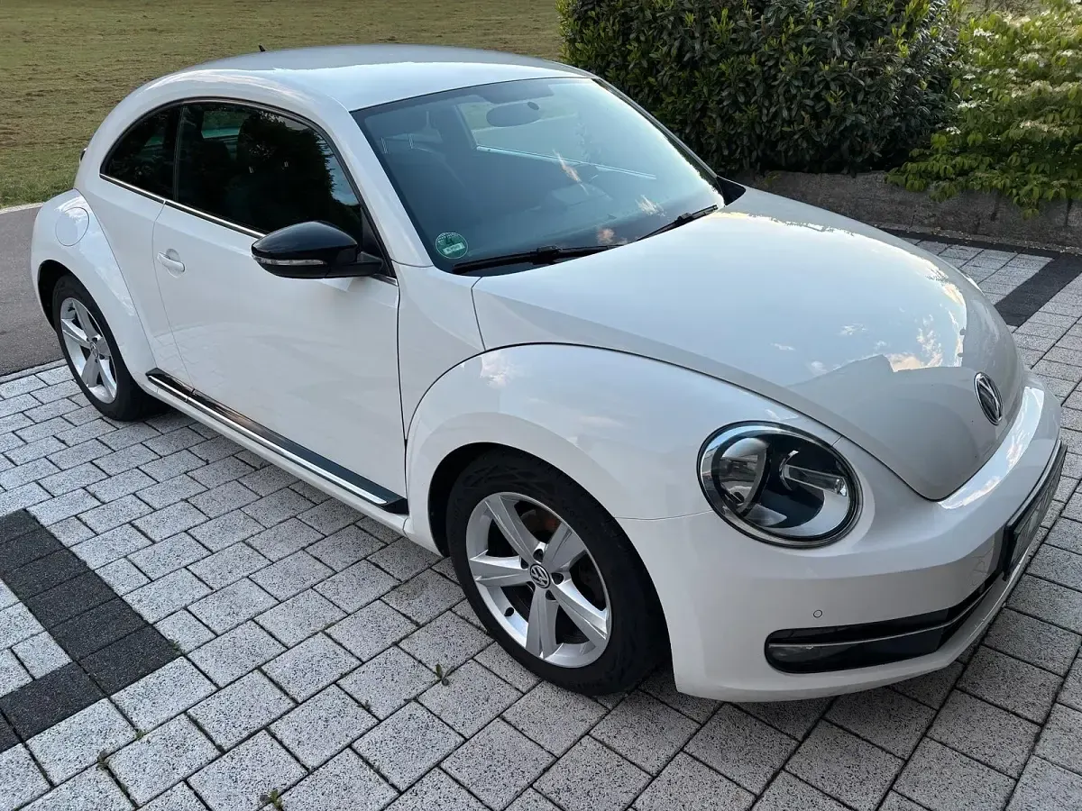 Gebraucht VW Beetle 160 PS (117 kW) 2012 Weiß Kleinwagen