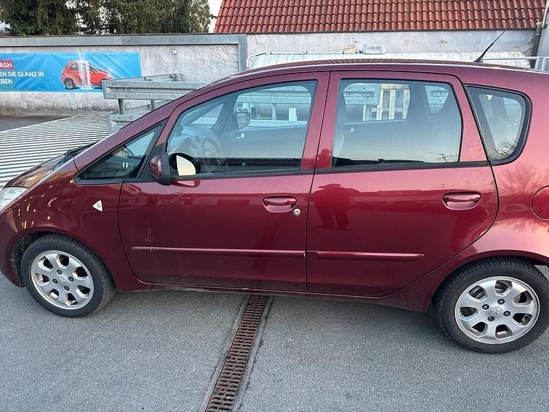 Gebraucht Mitsubishi Colt 95 PS (69 kW) 2007 Andere farben Kleinwagen