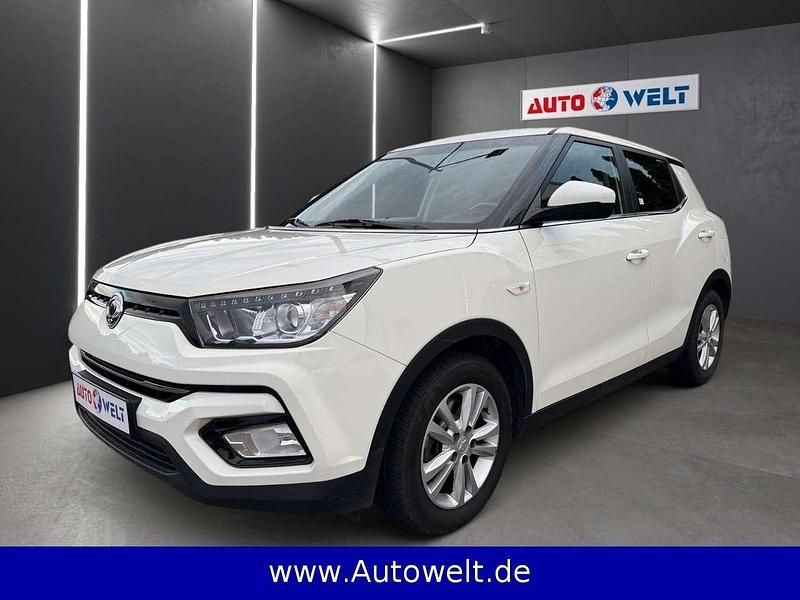 Weiß Gebraucht 2018 Ssangyong Tivoli SUV | 9.999 € (Guter Preis) - Bild 1/4