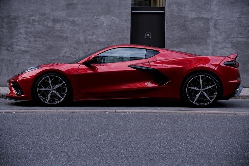 Rot Gebraucht 2022 Corvette Stingray Coupé | 93.900 € (Fairer Preis) - Bild 1/4