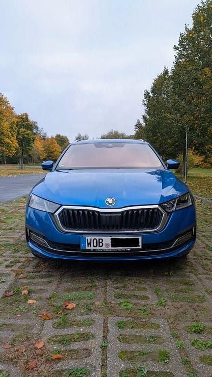 Gebraucht Skoda Octavia First Edition 150 PS (110 kW) 2020 Blau Kombi