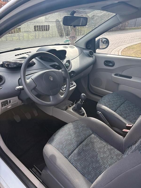 Gebraucht Renault Twingo 100 PS (73 kW) 2010 Weiß Kleinwagen