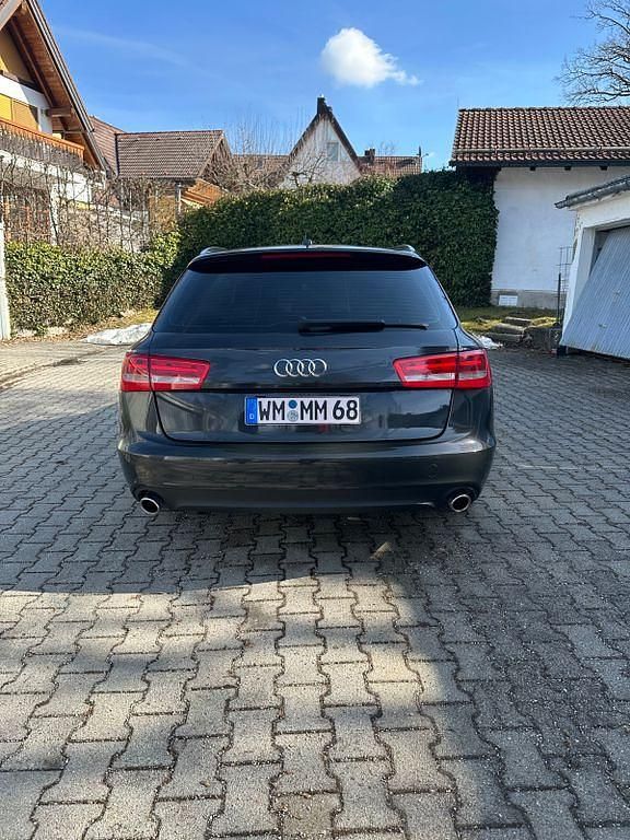 Gebraucht Audi A6 Ambiente 204 PS (150 kW) 2012 Braun Kombi