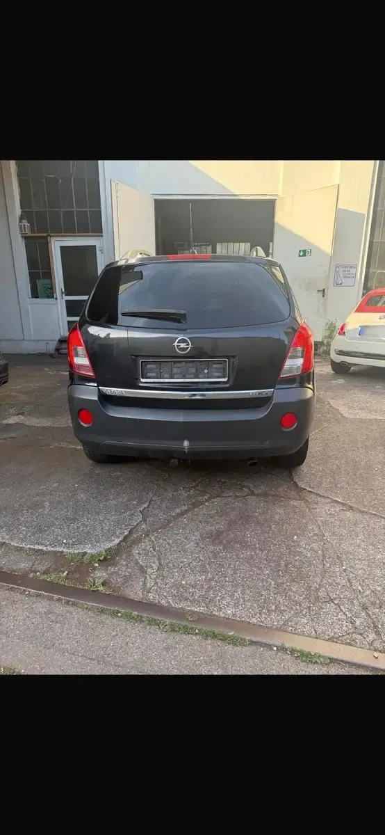 Gebraucht Opel Antara 163 PS (119 kW) 2012 Schwarz SUV