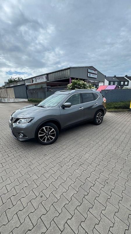 Gebraucht Nissan X-Trail Tekna 177 PS (130 kW) 2017 Grau SUV