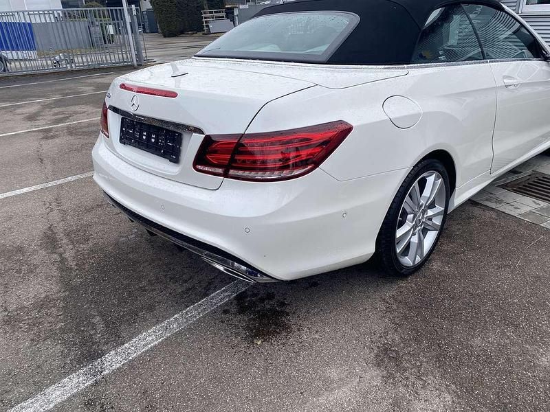 Gebraucht Mercedes E350 AMG 306 PS (225 kW) 2014 Weiß Cabrio