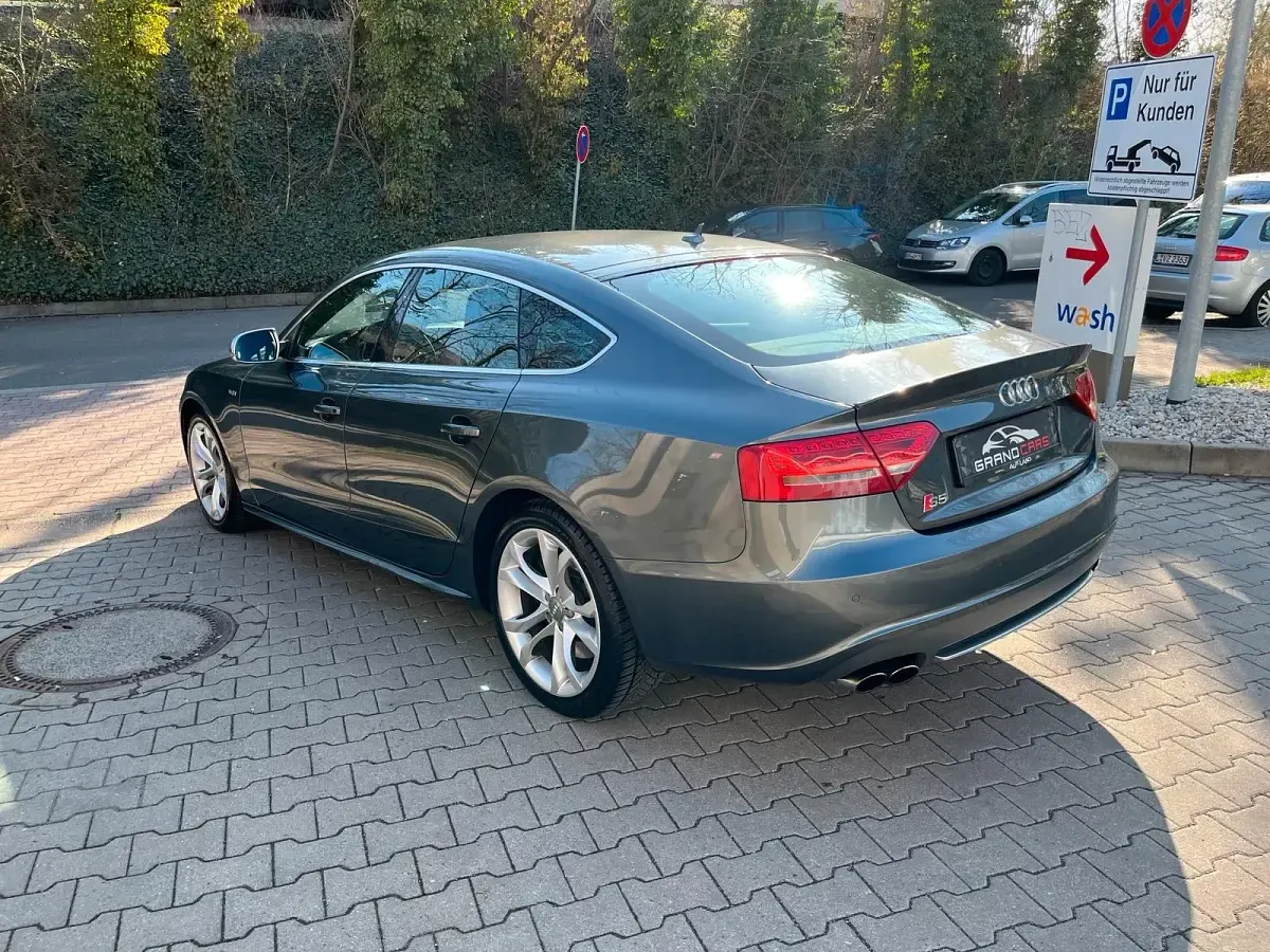 Gebraucht Audi S5 Sportback Ambiente 333 PS (244 kW) 2010 Grau Kleinwagen