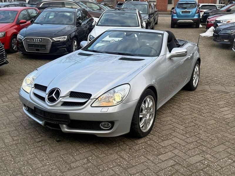 Gebraucht Mercedes SLK200 184 PS (135 kW) 2010 Silber Cabrio