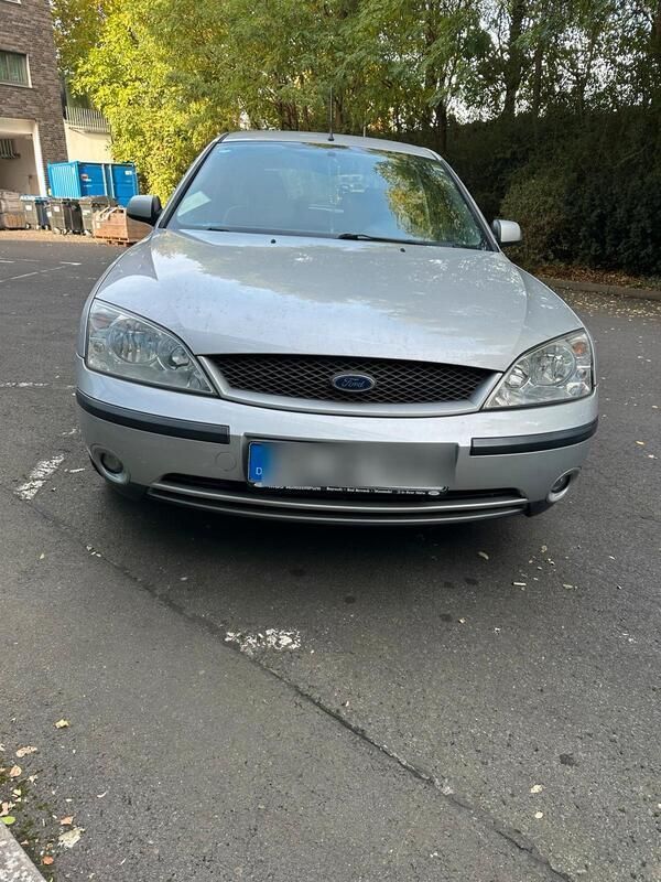 Silber Gebraucht 2001 Ford Mondeo Kleinwagen | 1.700 € (Fairer Preis) - Bild 1/4