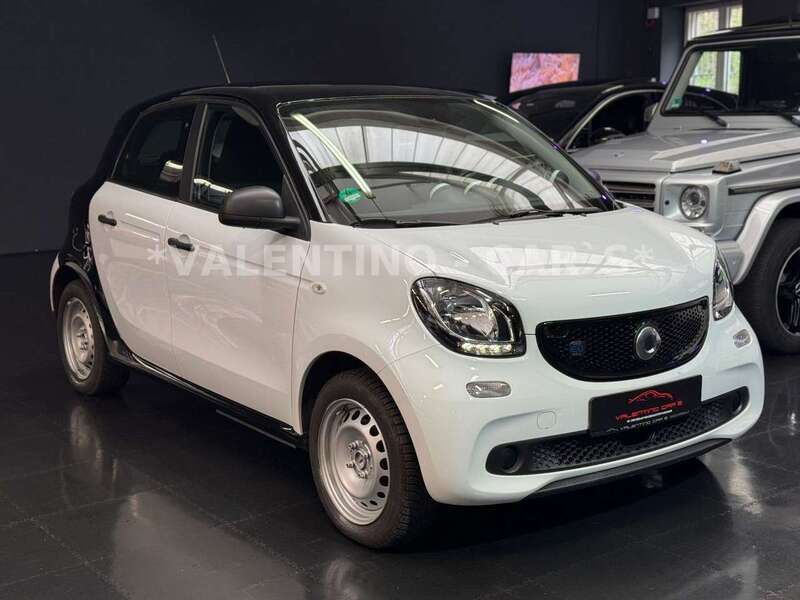 Gebraucht Smart ForFour Electric Drive 60 kW (82 PS) 2018 Weiß Kleinwagen