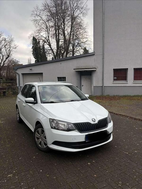 Gebraucht Skoda Fabia Ambition 90 PS (66 kW) 2015 Limousine