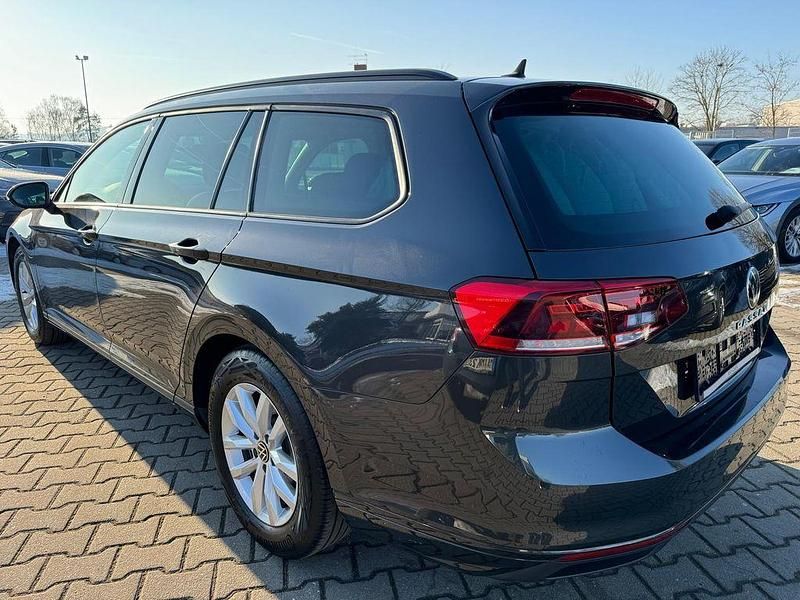 Gebraucht VW Passat Conceptline 122 PS (89 kW) 2020 Grau Kombi