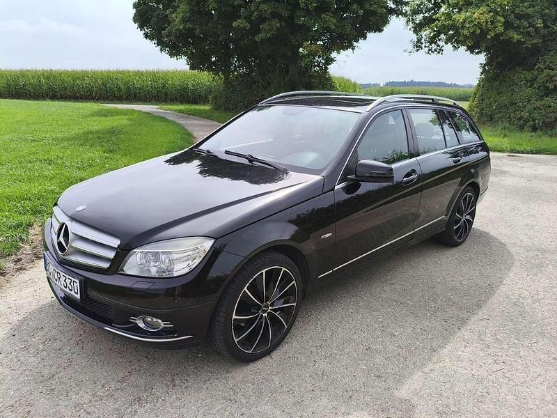 Schwarz Gebraucht 2009 Mercedes C180 Kombi | 7.250 € (Fairer Preis) - Bild 1/4