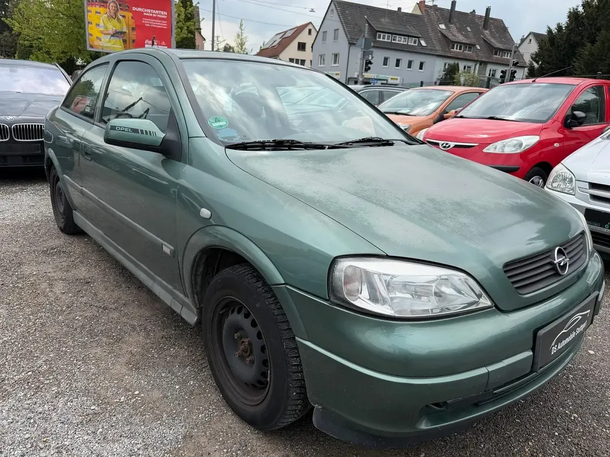 Gebraucht Opel Astra 75 PS (55 kW) 1999 Rot Kleinwagen
