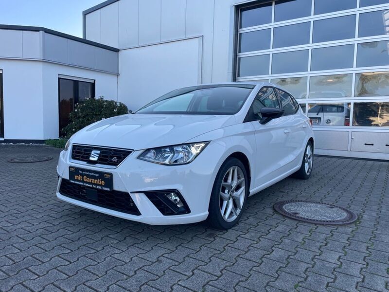 Weiß Gebraucht 2018 Seat Ibiza FR Limousine | 12.290 € (Fairer Preis) - Bild 1/4