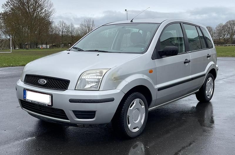 Gebraucht Ford Fusion 101 PS (74 kW) 2005 Silber Kleinwagen