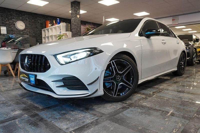 Gebraucht Mercedes A250 AMG 224 PS (164 kW) 2020 Weiß Limousine