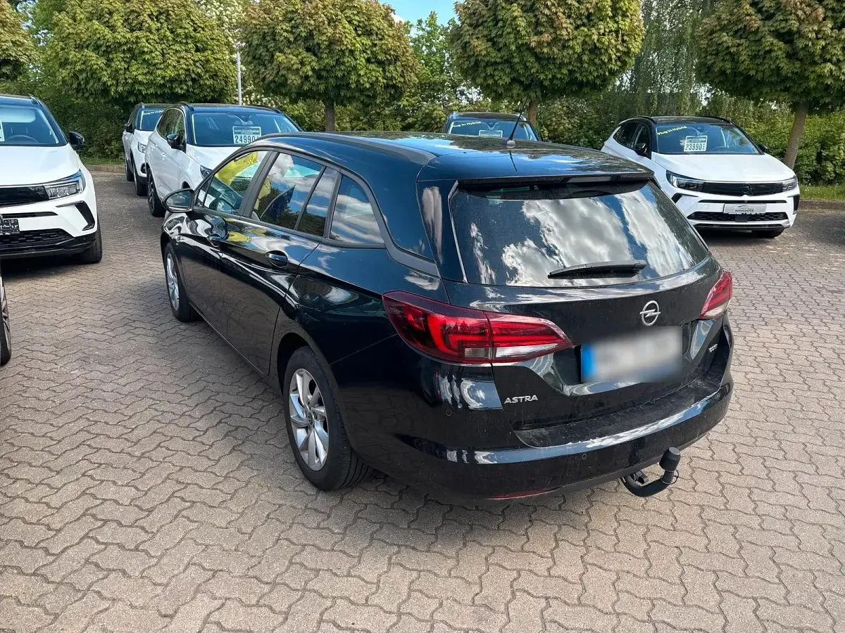 Gebraucht Opel Astra 110 PS (80 kW) 2018 Schwarz Kombi