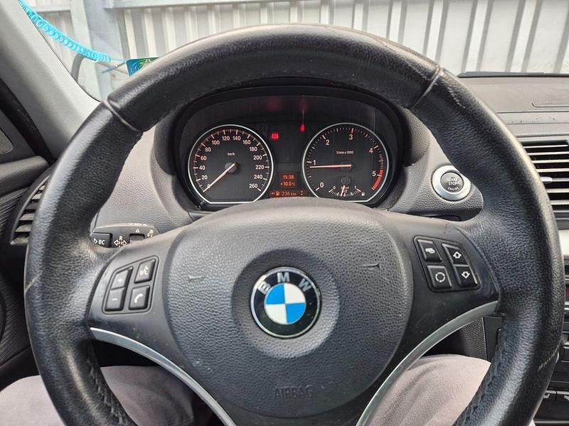 Gebraucht BMW 120 177 PS (130 kW) 2009 Blau Kleinwagen