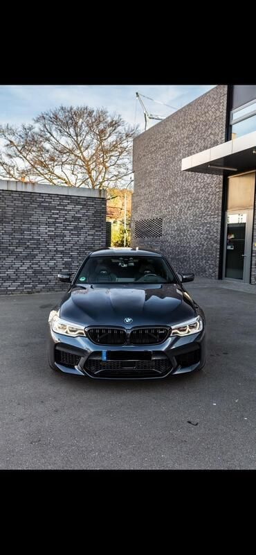 Grau Gebraucht 2019 BMW M5 Performance Limousine | 62.300 € (Etwas zu teuer) - Bild 1/4