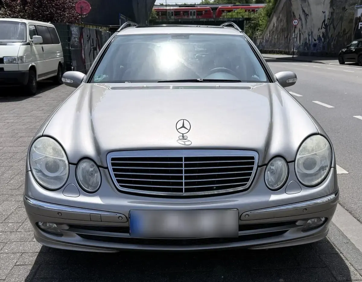 Gebraucht Mercedes E280 Avantgarde 190 PS (139 kW) 2005 Grau Kombi