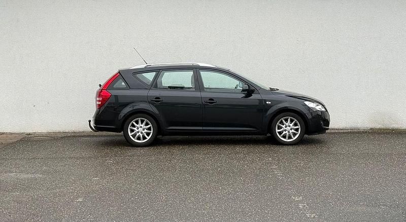 Gebraucht Kia Ceed 143 PS (105 kW) 2008 Schwarz Kleinwagen