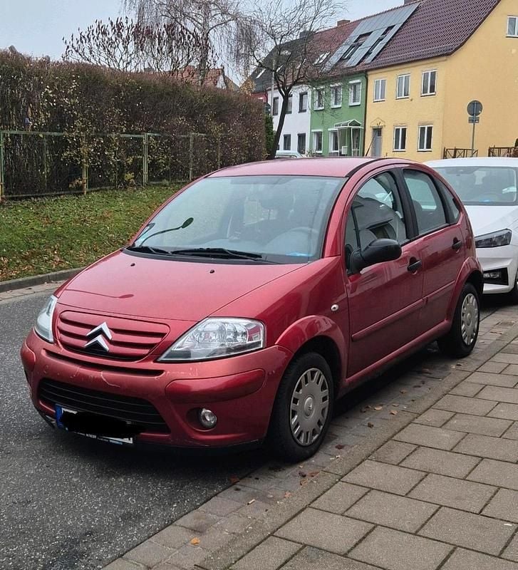 Rot Gebraucht 2005 Citroën C3 Comfort Kleinwagen | 1.800 € (Fairer Preis) - Bild 1/4