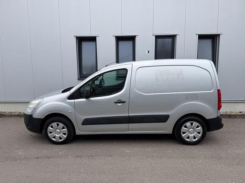 Gebraucht Citroën Berlingo 75 PS (55 kW) 2011 Silber Van / Kleinbus