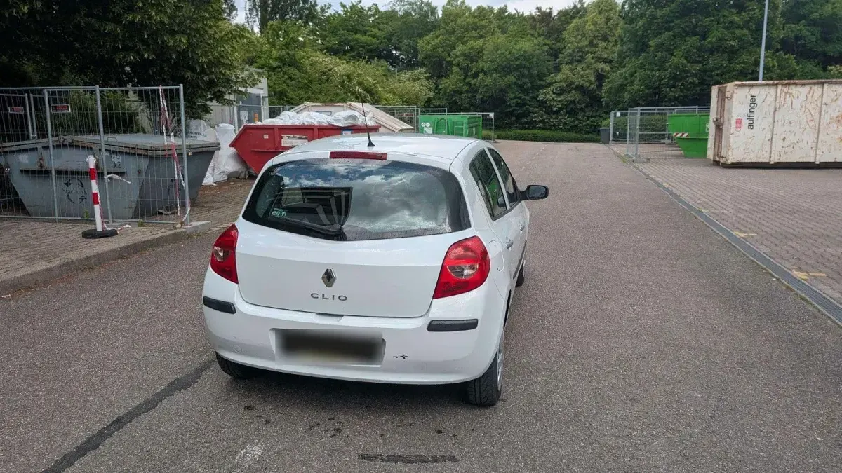 Gebraucht Renault Clio Expression 75 PS (55 kW) 2008 Weiß Limousine