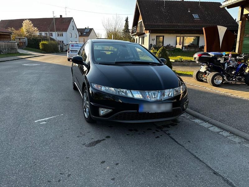 Gebraucht Honda Civic 140 PS (102 kW) 2006 Schwarz Limousine