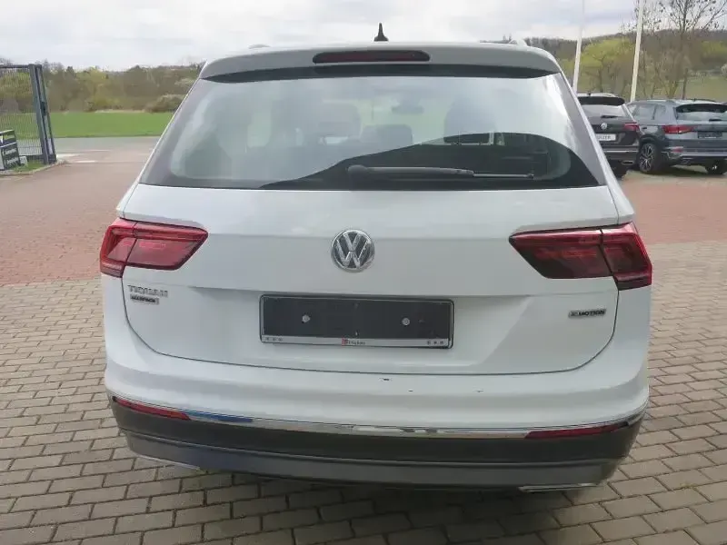 Gebraucht VW Tiguan Allspace Highline 200 PS (147 kW) 2021 Weiss SUV