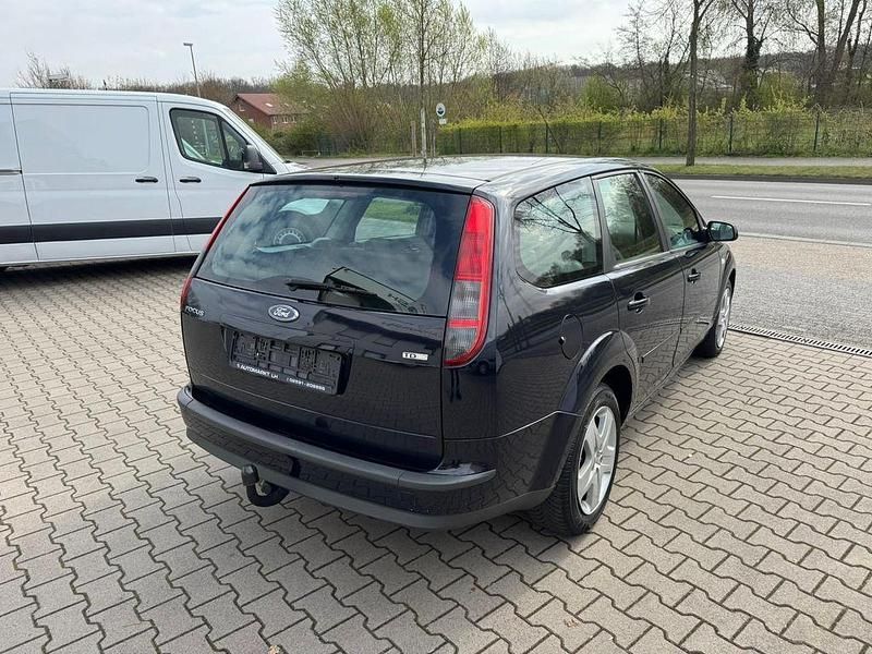 Gebraucht Ford Focus Style 90 PS (66 kW) 2007 Blau Limousine