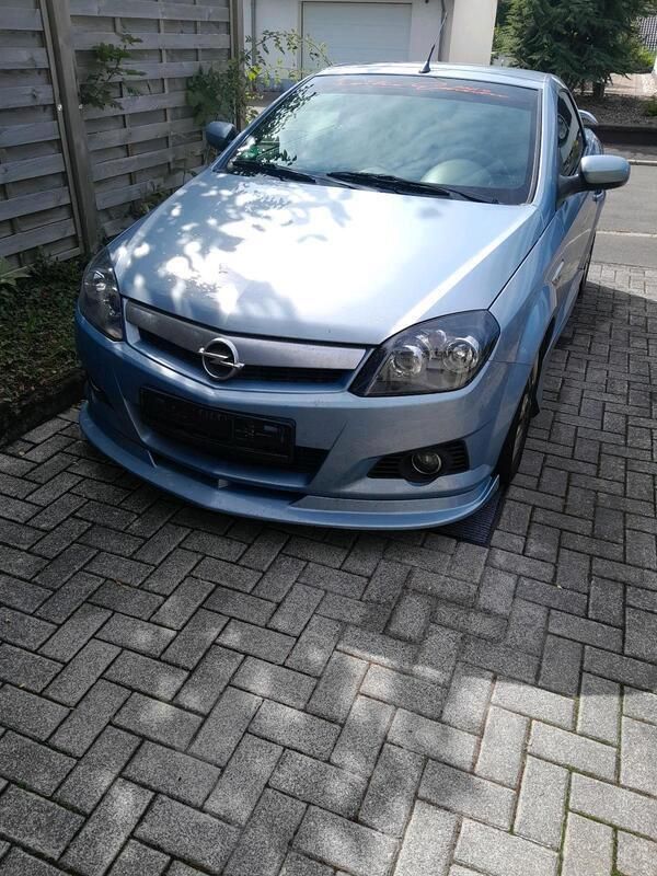 Blau Gebraucht 2005 Opel Tigra Cabrio | 1.800 € (Fairer Preis) - Bild 1/4