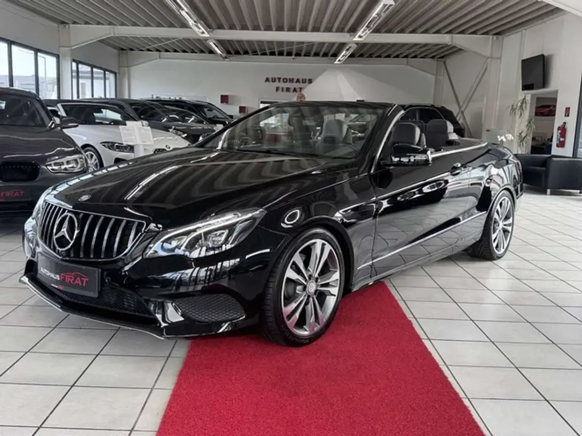 Usado Mercedes E200 184 CV (135 kW) 2014 Negro Descapotable