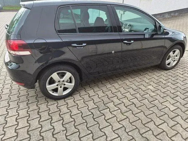 Gebraucht VW Golf VI 120 PS (88 kW) 2010 Schwarz Kleinwagen