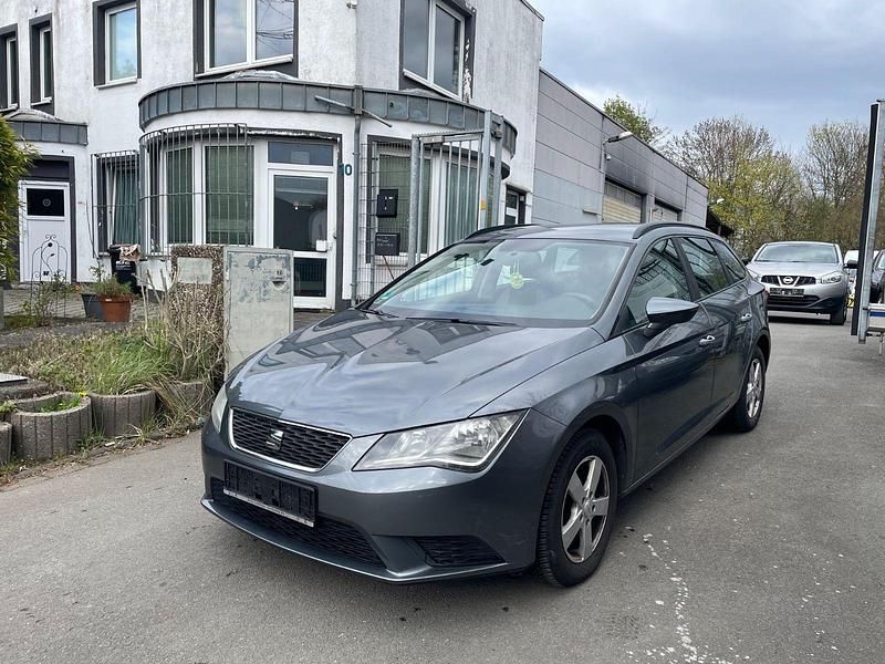 Used Seat Leon ST Reference 86 HP (63 kW) 2014 Grey Estate
