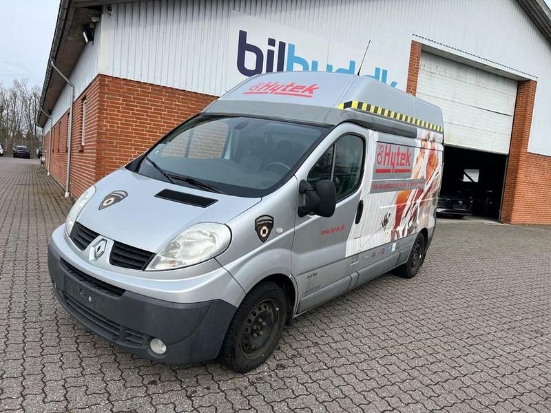 Gebraucht Renault Trafic 114 PS (83 kW) 2013 Grau Van / Kleinbus