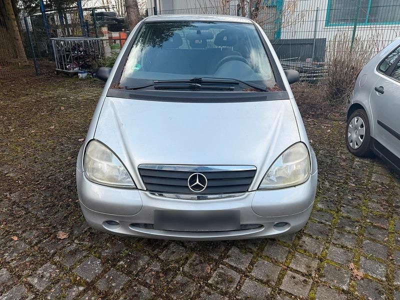 Gebraucht Mercedes A140 Classic 82 PS (60 kW) 2000 Silber Limousine