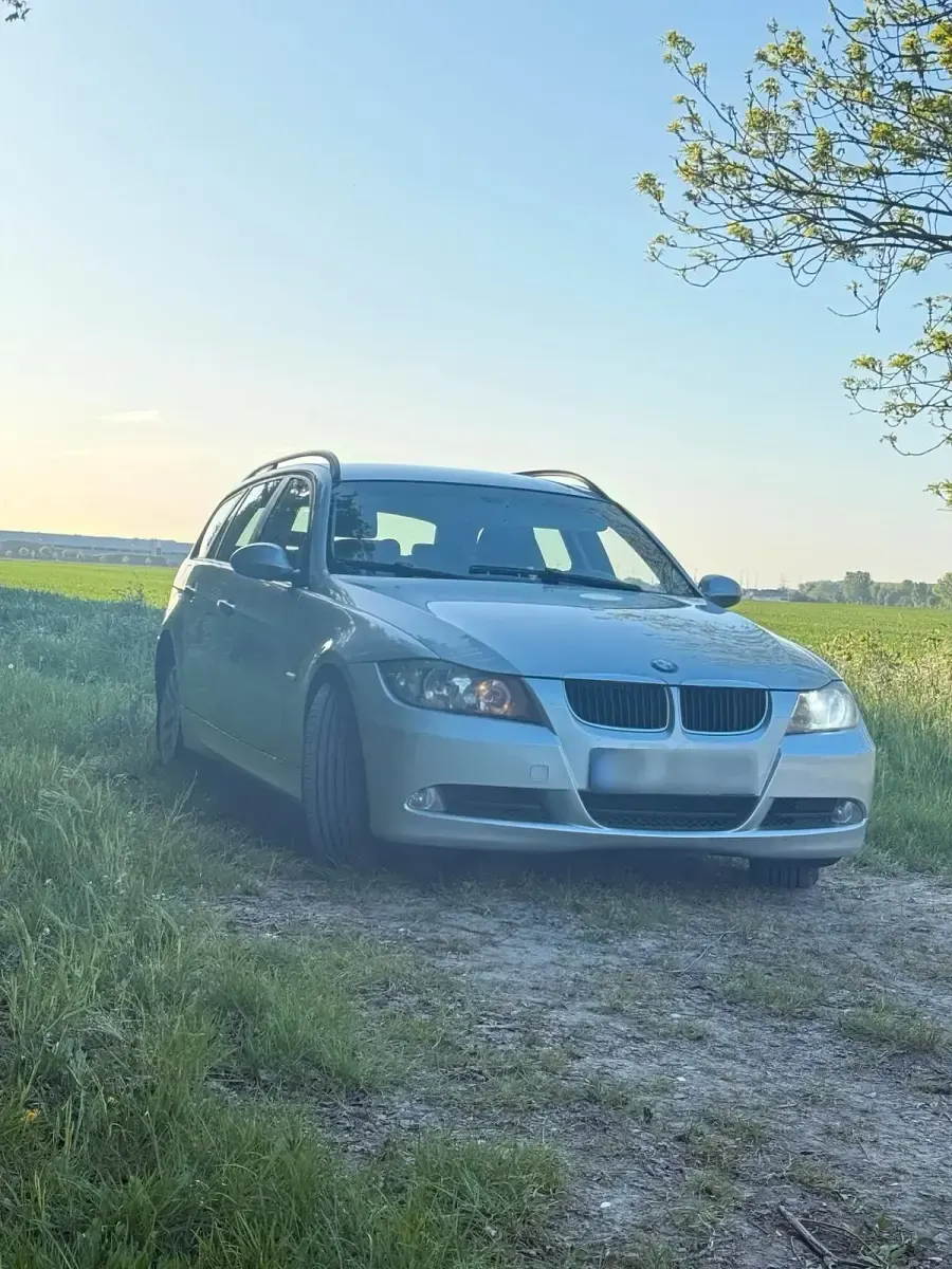 Gebraucht BMW 320 163 PS (119 kW) 2005 Silber Kombi